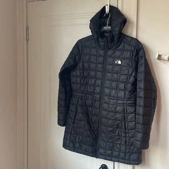 The North Face Women's Black Thermoball Eco Puffer M Medium Jacket Coat Parka - Picture 7 of 8
